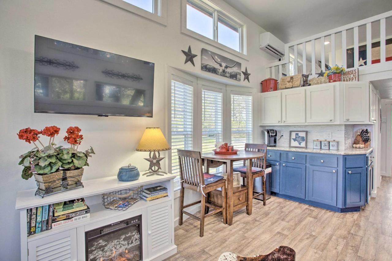 Cozy Mckinney Tiny Home With Porch And Fire Pit! Eksteriør billede